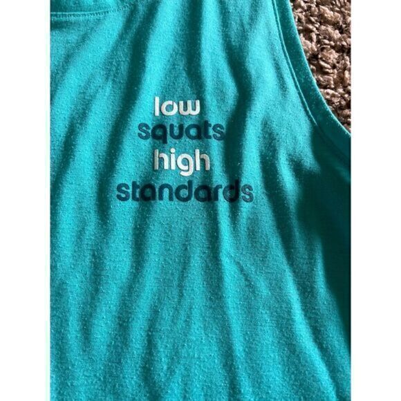 Old Navy active tank size medium - Picture 2 of 4